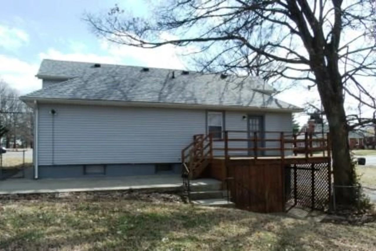 1039 Trevilian Way - Photo 2 of 10