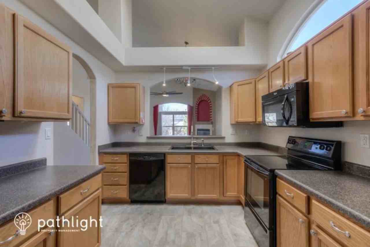 5901 Storyteller Rd Nw - Photo 3 of 24