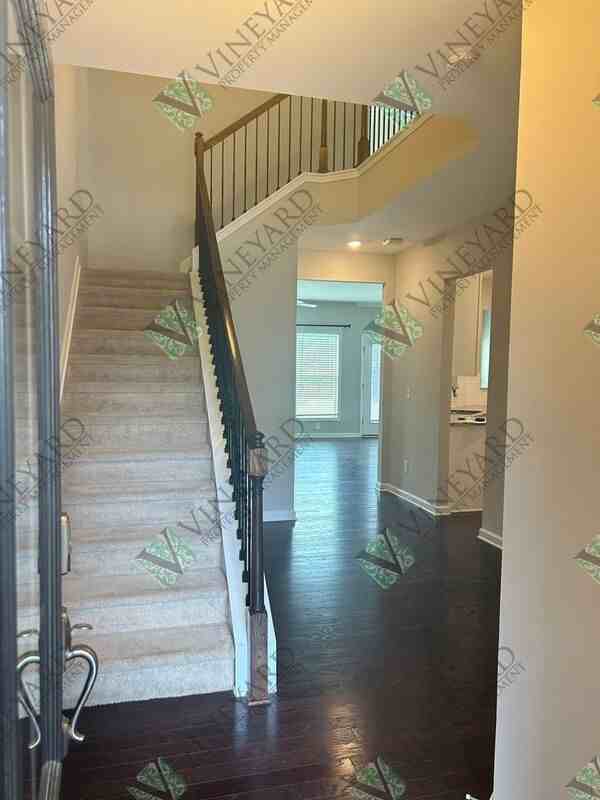 7090 Post Park Way - Photo 4 of 28