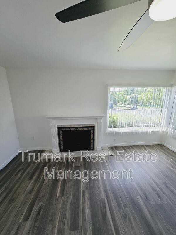 525 E Harvard Rd - Photo 2 of 21