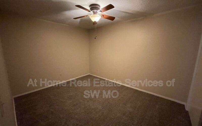 933 S Wildan Ave #24 - Photo 6 of 6