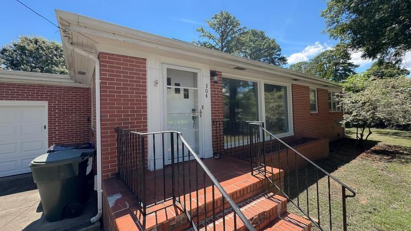 304 W Mcginnis Cir - Photo 3 of 20