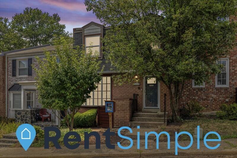 1010 N Pelham St - Photo 2 of 50