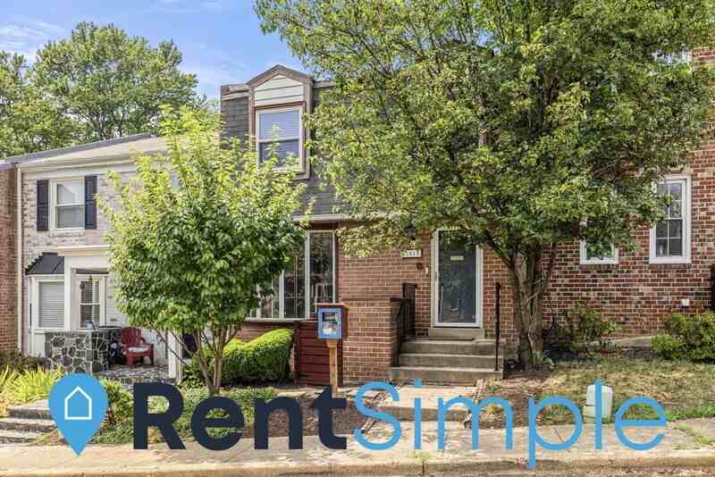 1010 N Pelham St - Photo 3 of 50