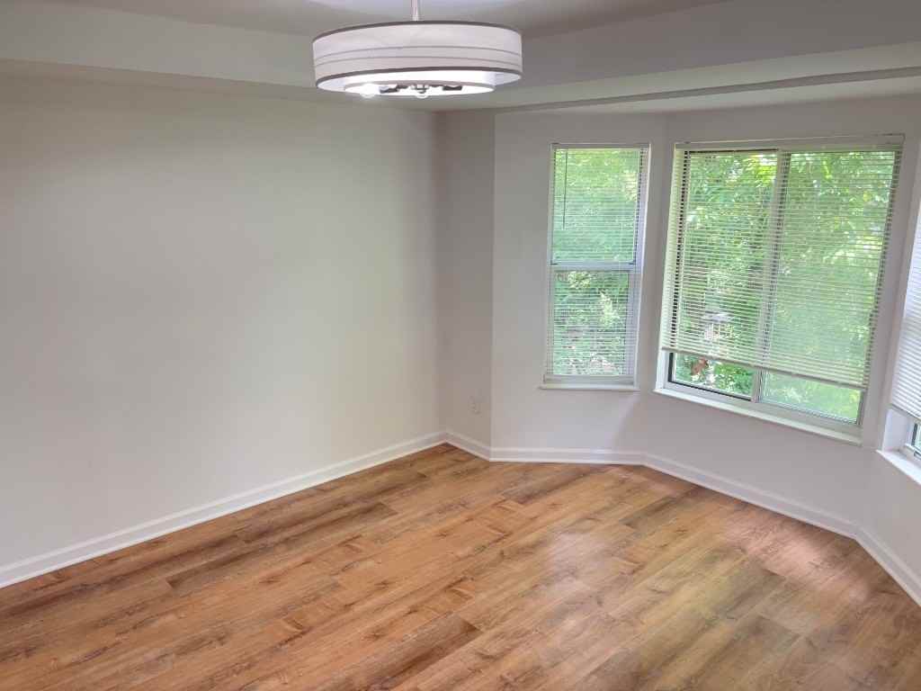 5670 Sovereign Dr - Photo 3 of 24