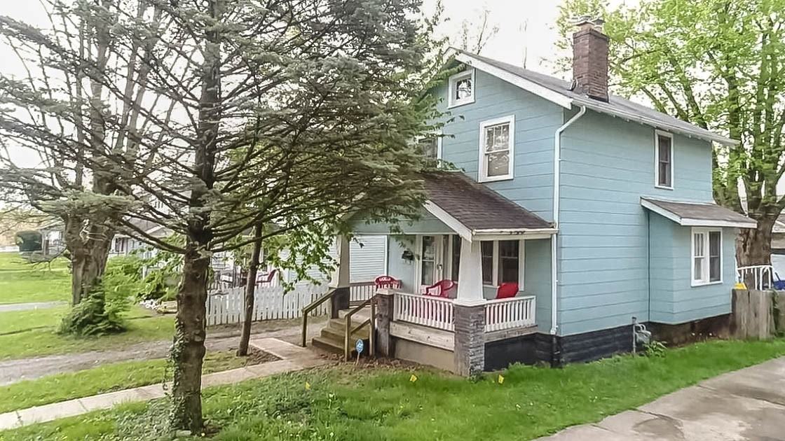 1753 E Kenworth Rd - Photo 2 of 15