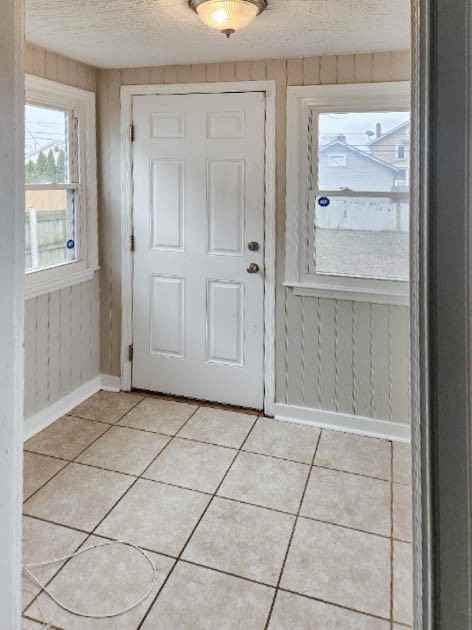 1753 E Kenworth Rd - Photo 3 of 15