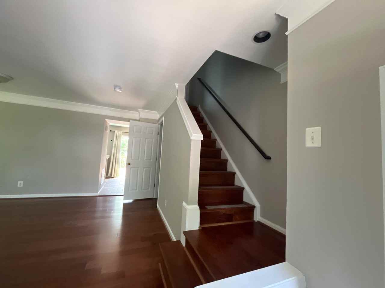 307 Coltsridge Ter Ne - Photo 5 of 32