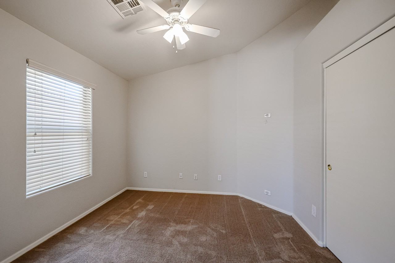 41629 N Ranch Dr - Photo 5 of 27