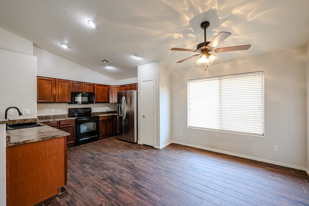 41629 N Ranch Dr - Photo 7 of 27