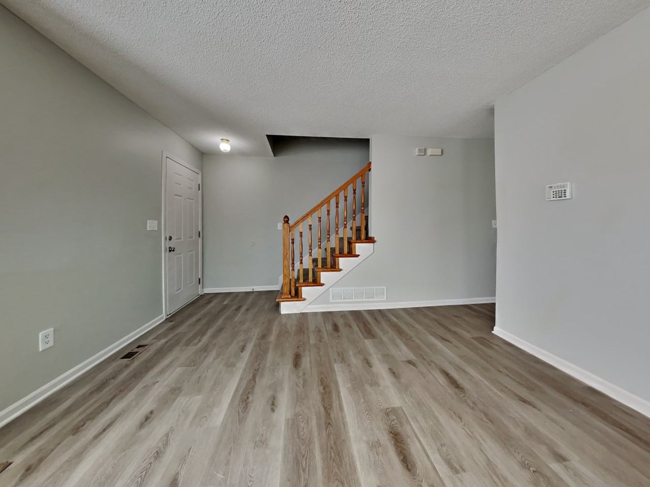 4216 Woodland Ave - Photo 3 of 18