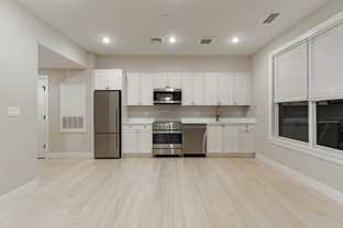 200 Green St #304 - Photo 1 of 1