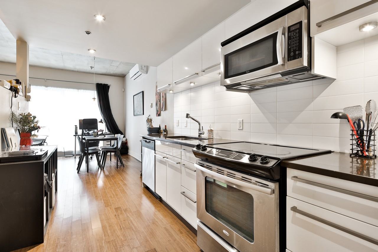 109 Rue Charlotte #103