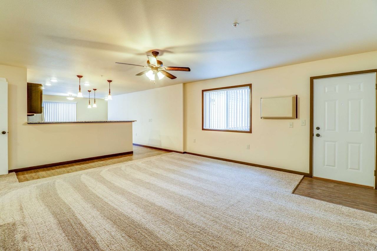 Village Estates Apartment Community - Photo 4 of 14