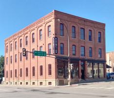 featured image of 31 3rd St Ne #201