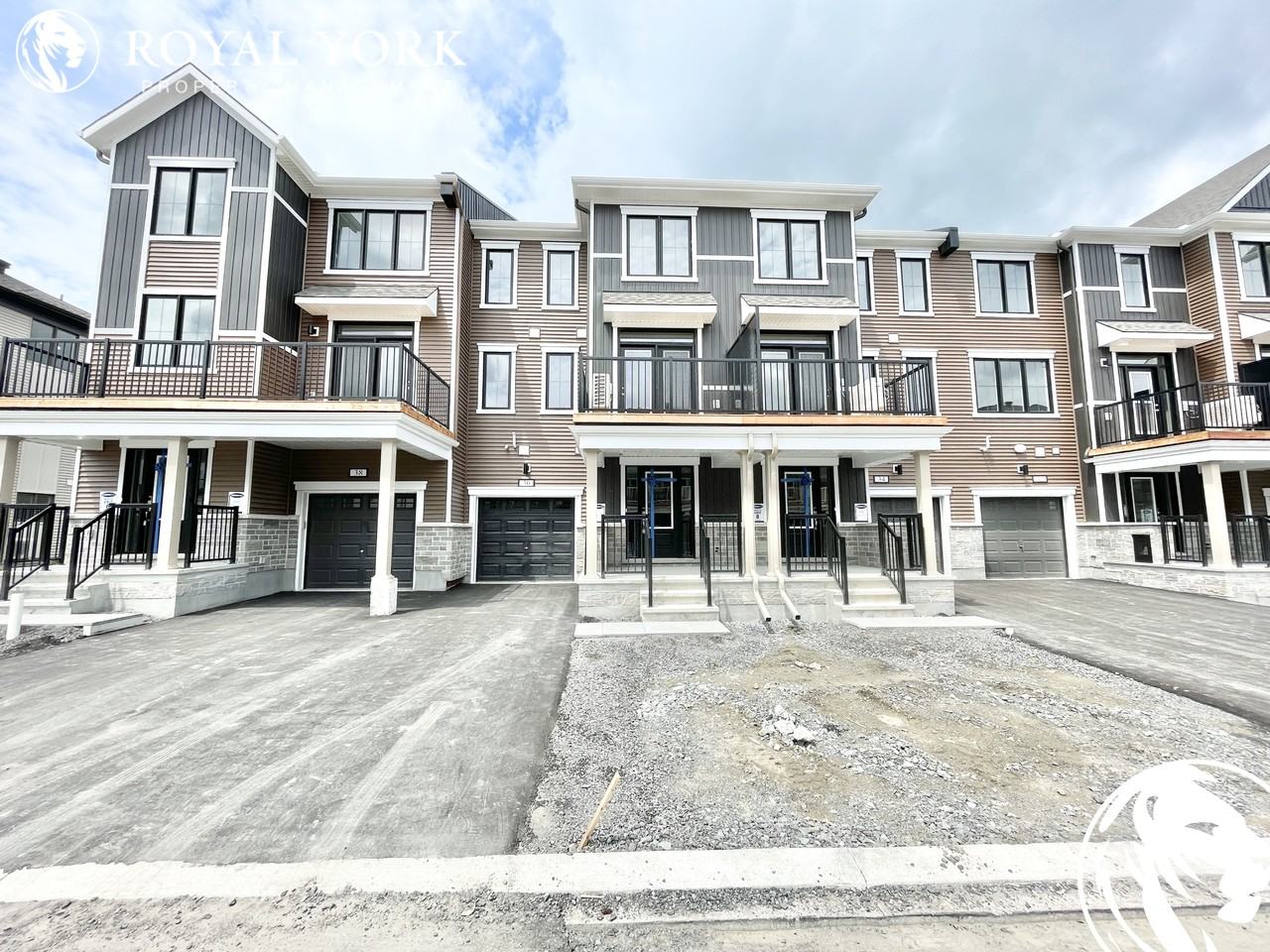 36 Stitch Mews, Ottawa, Ontario K0A 2Z0 - Photo 2 of 19