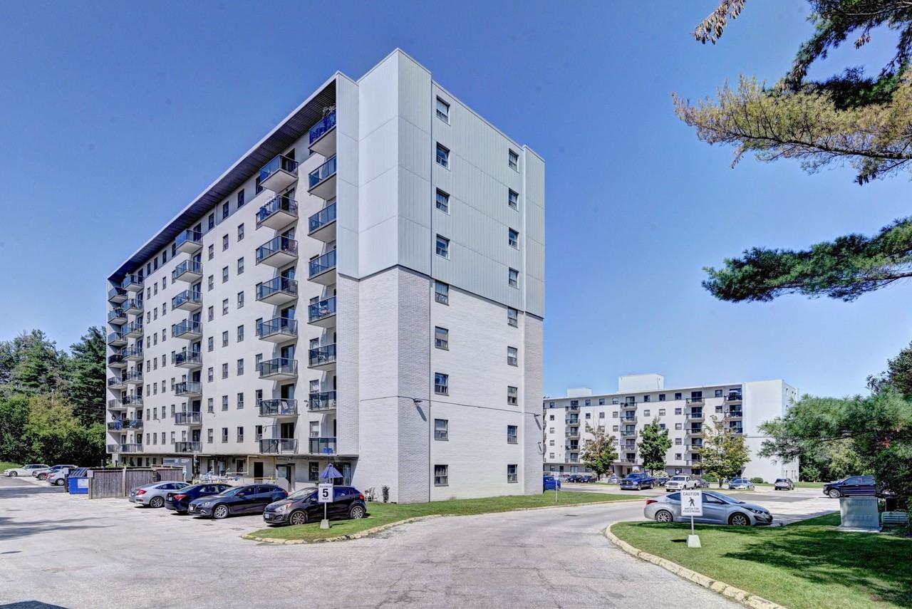 Park Lane Towers Apartments 204 Hespeler Rd, Cambridge, ON N1R 3H5