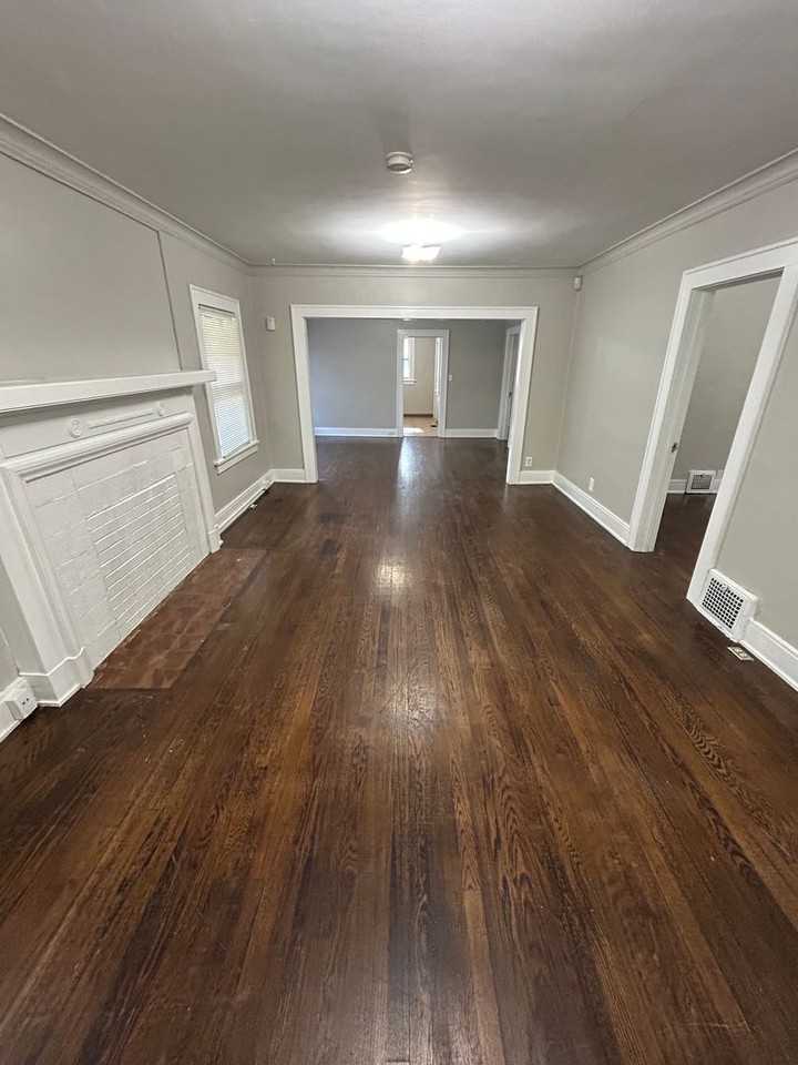 5311 Harrison St - Photo 2 of 26