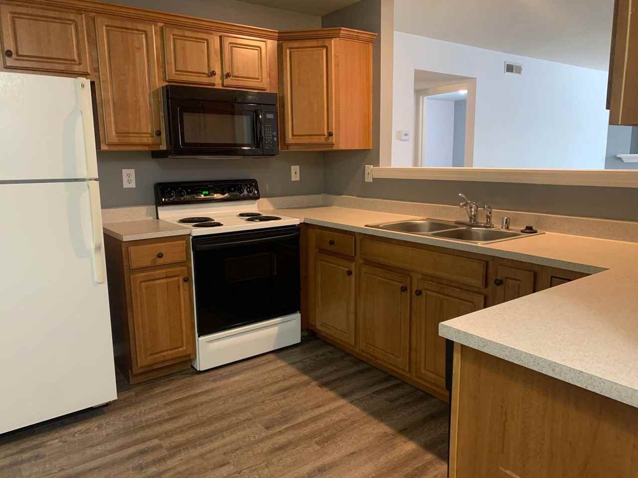 1038 Brent St #100 - Photo 3 of 10