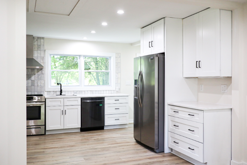 2721 Mayflower Rd - Photo 4 of 19