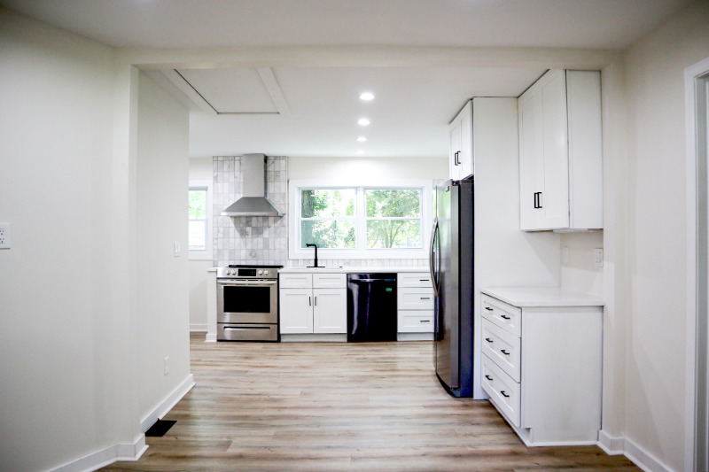 2721 Mayflower Rd - Photo 5 of 19