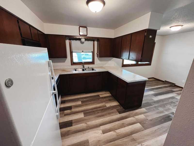 1110 Division St N - Photo 2 of 8