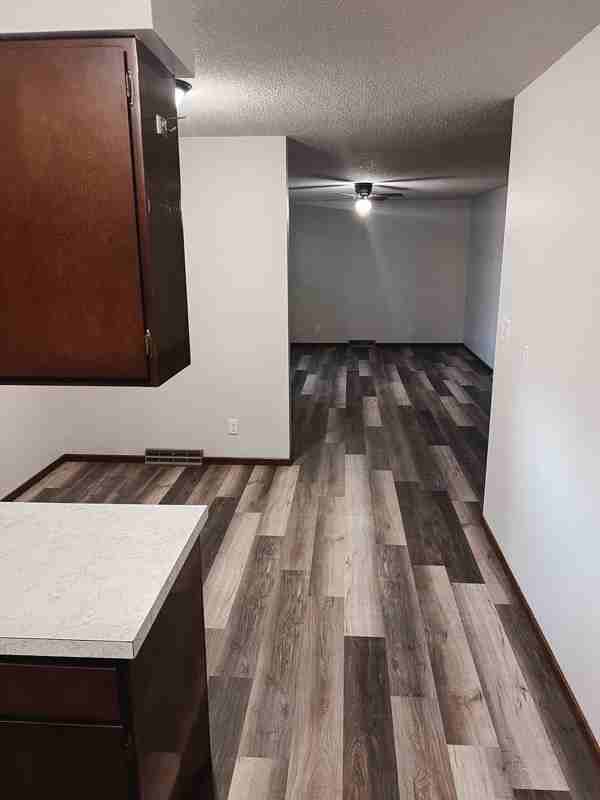 1110 Division St N - Photo 3 of 8