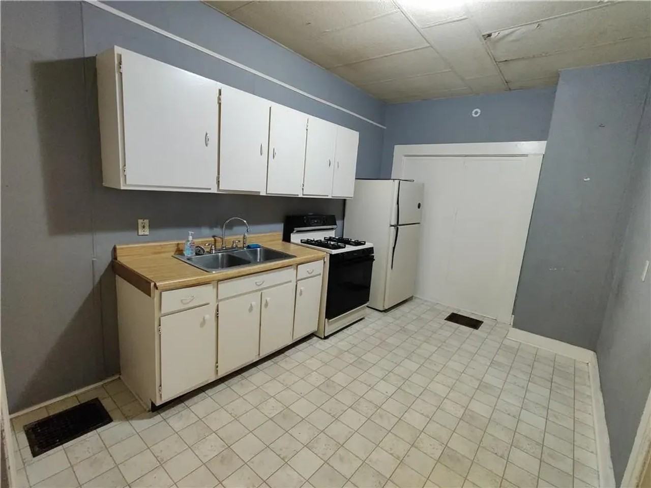 48 East Mechanic Street #1 - Photo 6 of 13