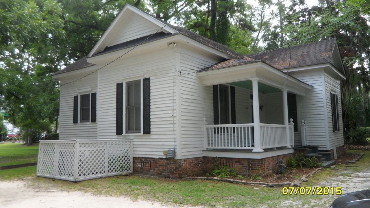 1111 N Toombs St - Photo 2 of 23