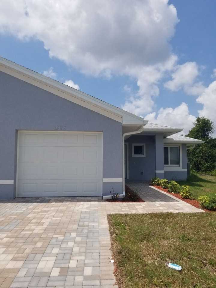 8529 Agate St - Photo 2 of 21