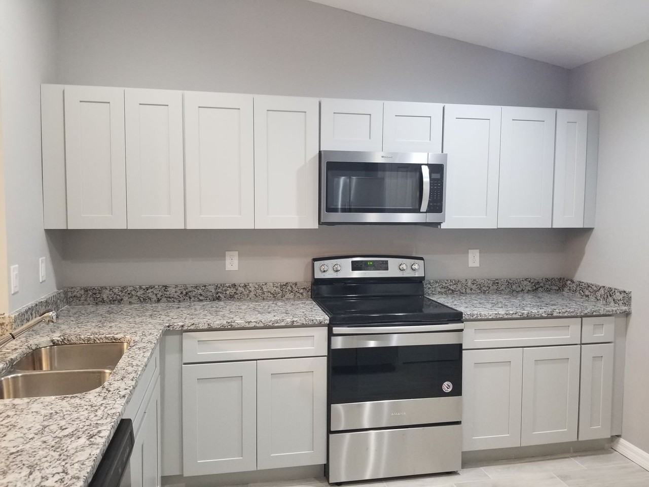 8529 Agate St - Photo 3 of 21