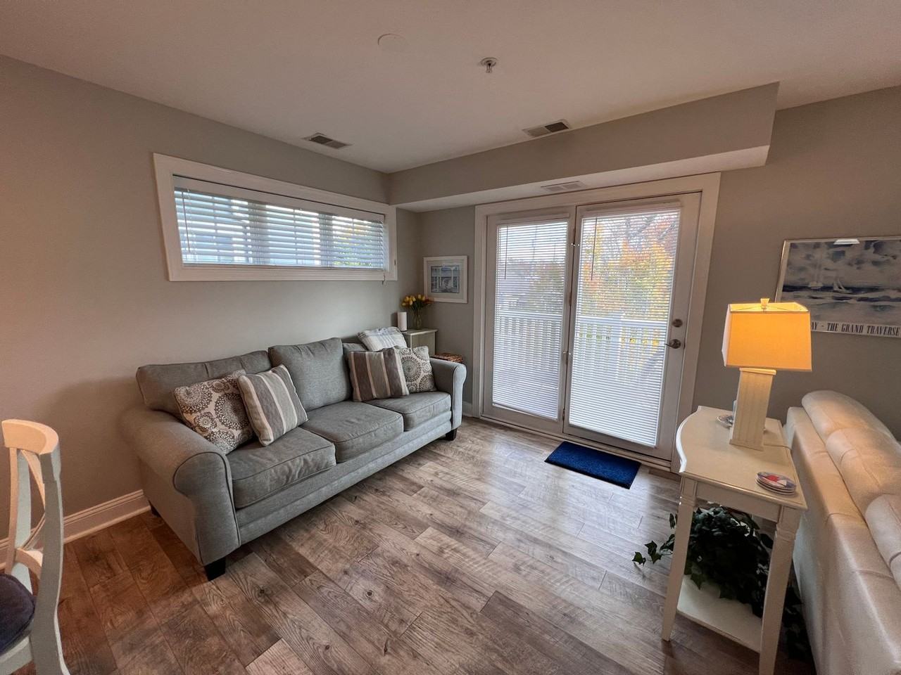 100 Hope St #16 - Photo 3 of 27