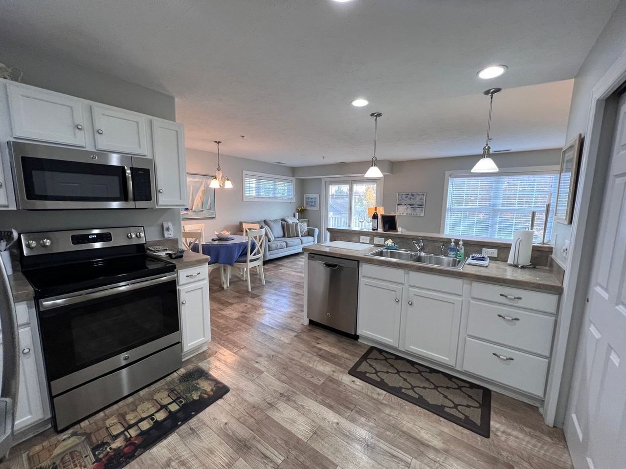 100 Hope St #16 - Photo 7 of 27