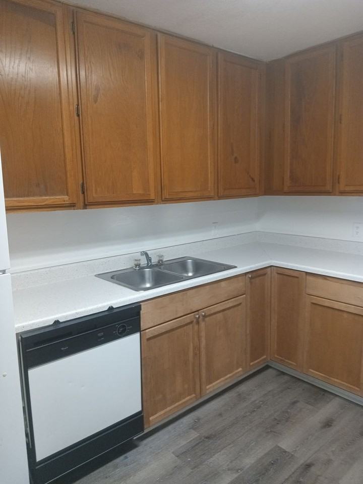 4171 Versailles Dr - Photo 3 of 10