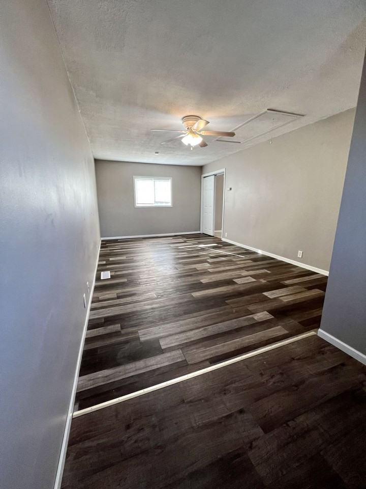1426 Dillon Dr - Photo 7 of 10