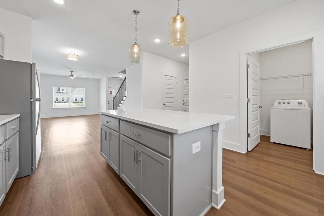 3760 Patton Crst - Photo 2 of 41