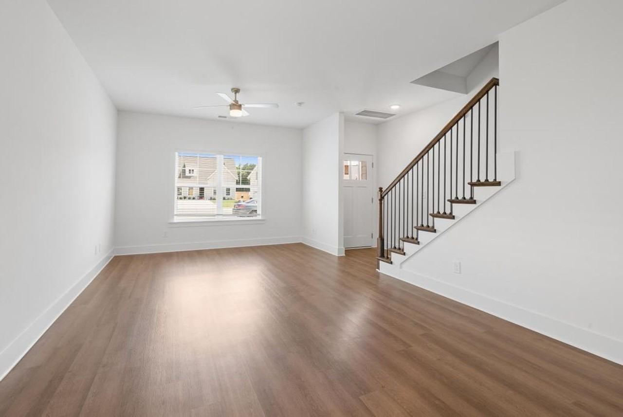 3760 Patton Crst - Photo 4 of 41