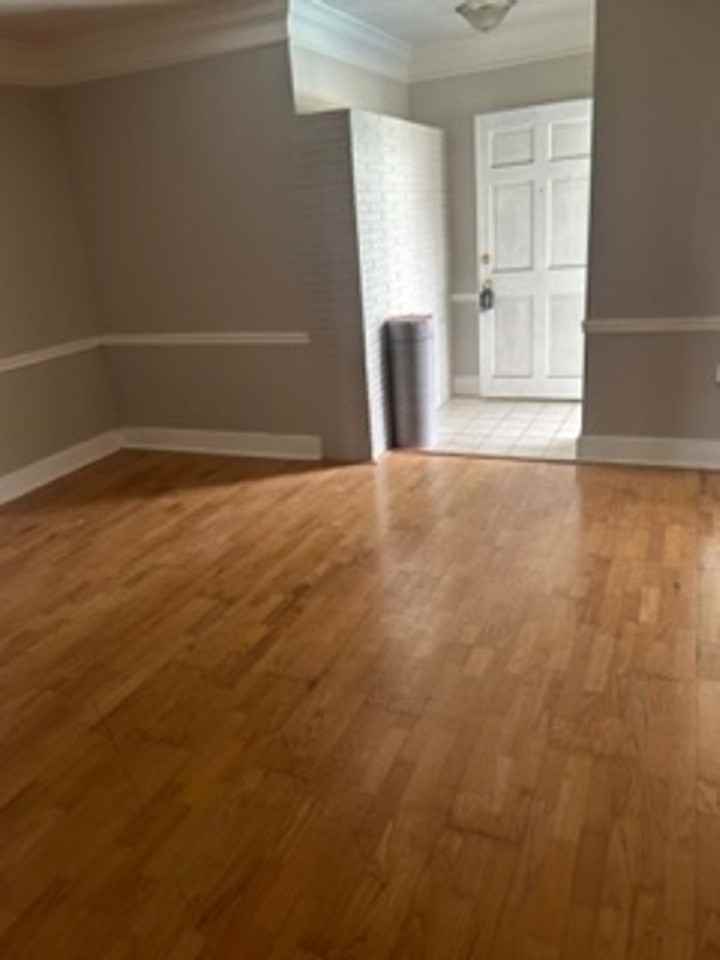 11120 Harding Dr - Photo 2 of 20