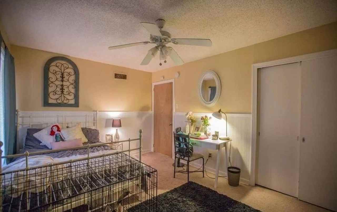 3708 23rd St - Photo 4 of 34