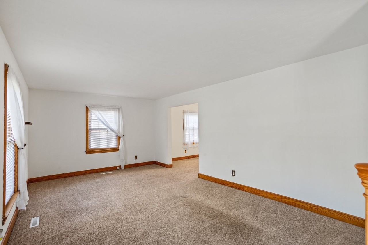 103 Powhatan Dr - Photo 3 of 25