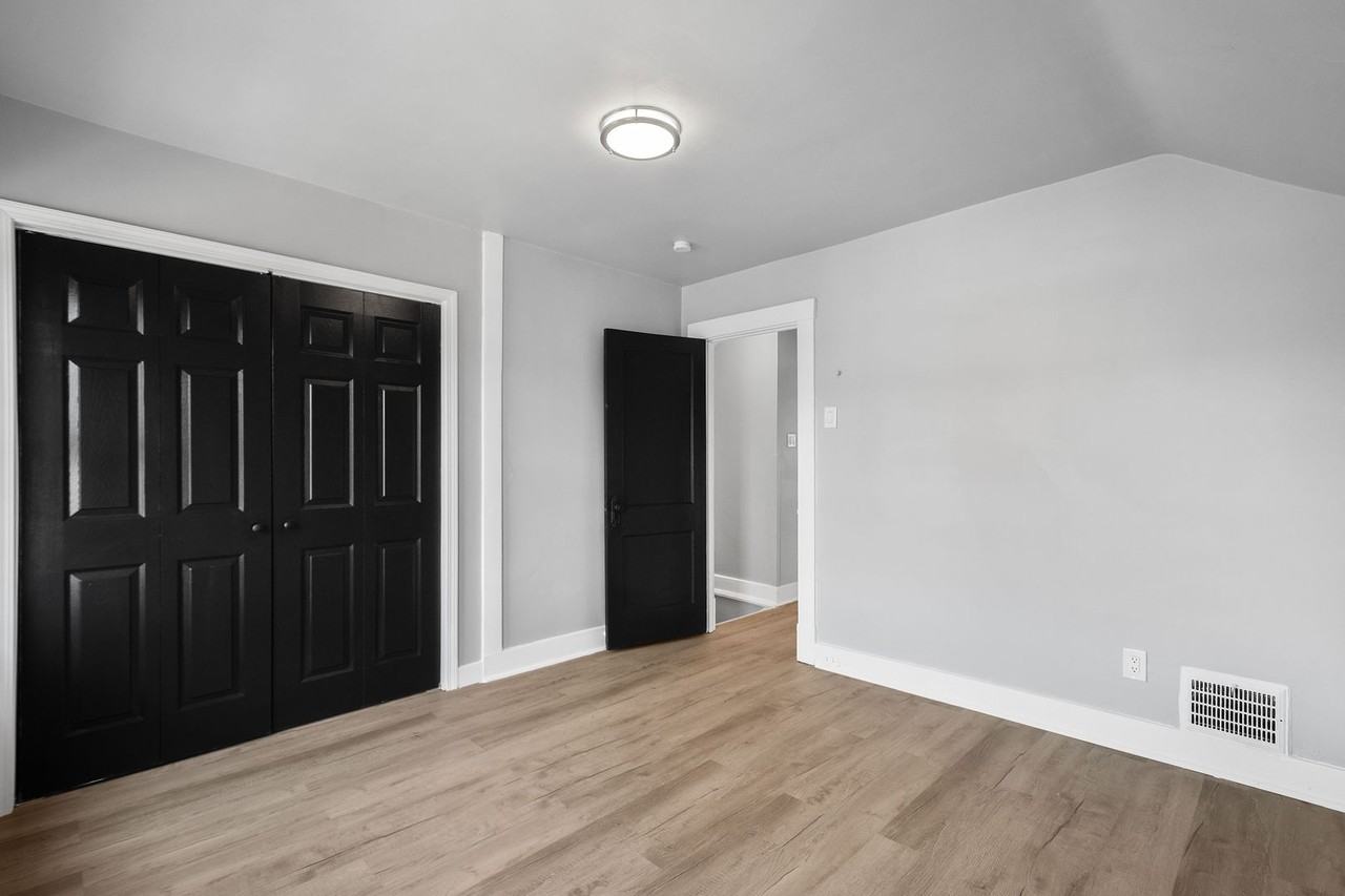 1712 Amanda St - Photo 7 of 24