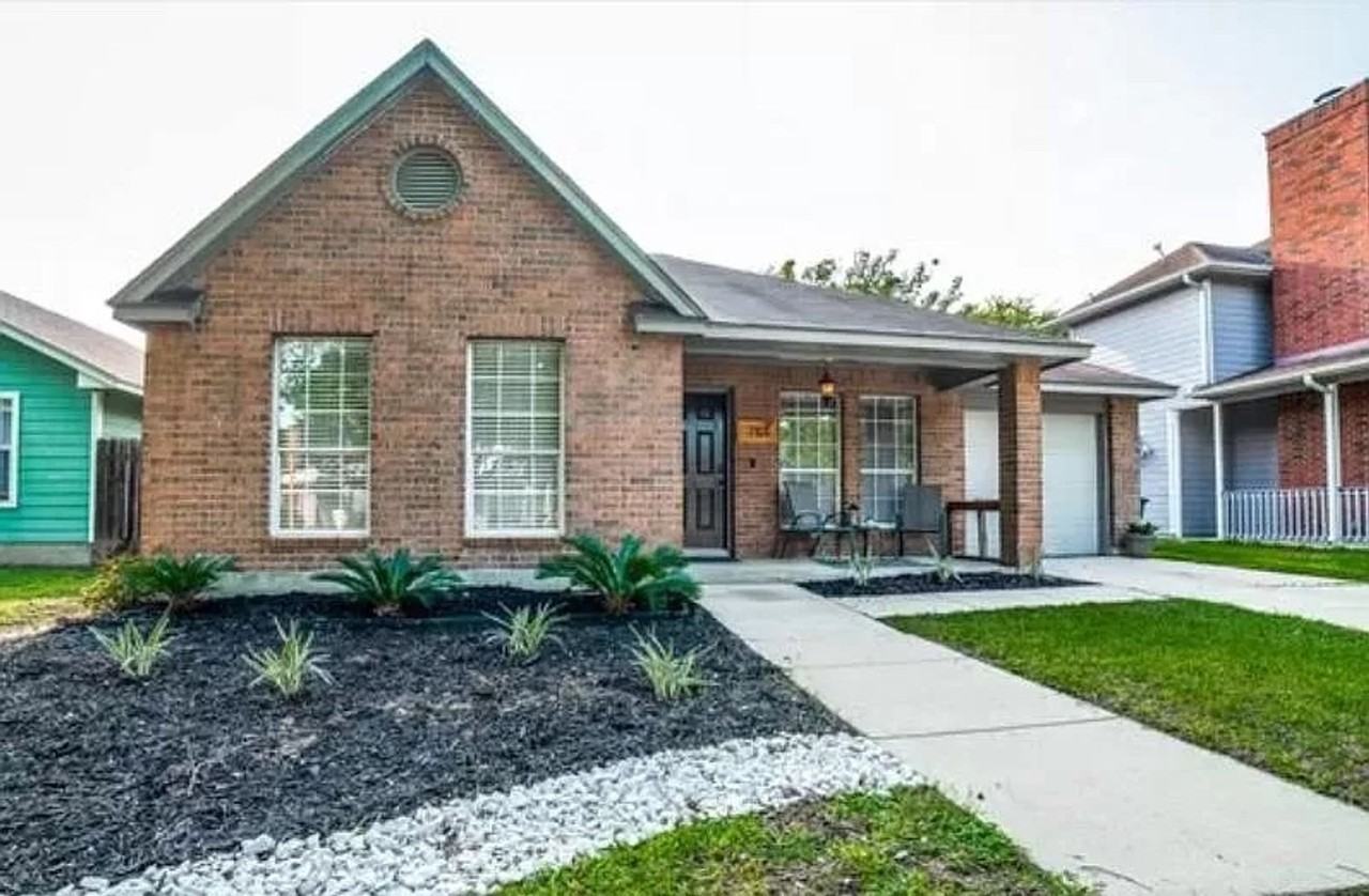 710 Claude W Black - Photo 2 of 18