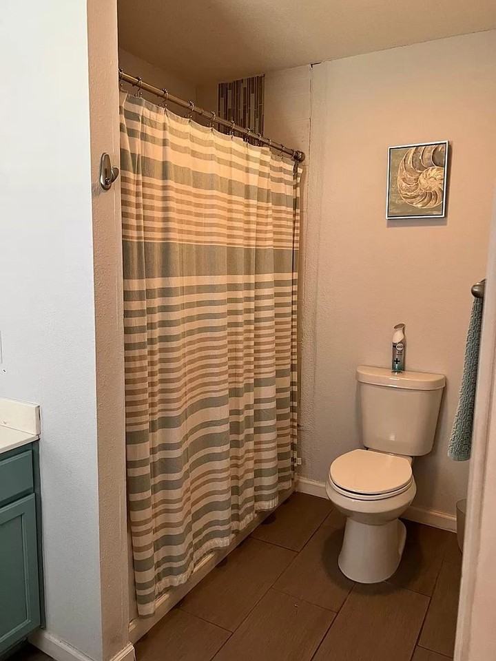 710 Claude W Black - Photo 7 of 18