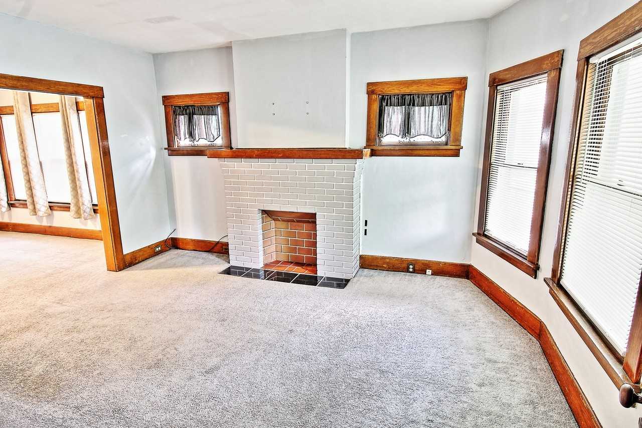 37 Sterling Ave - Photo 2 of 17