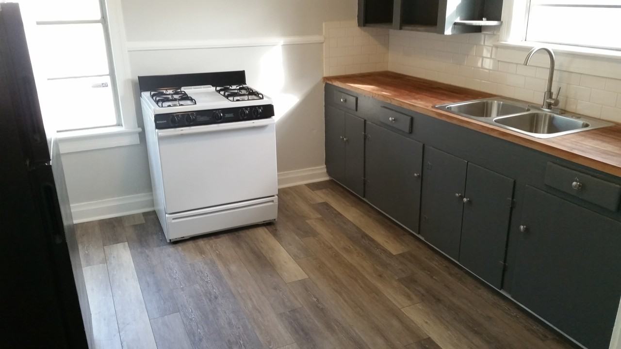 235 Grandpre St #3 - Photo 5 of 9