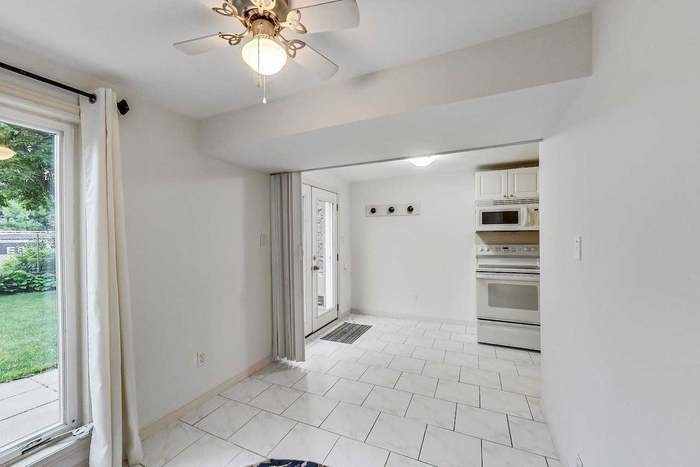 584 Northcliffe Boulevard #2B - Photo 3 of 11