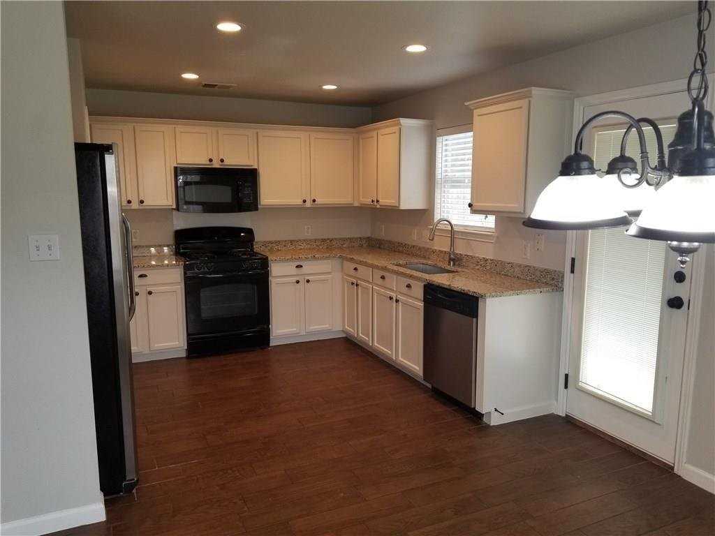 3569 Rock Shelf Ln - Photo 3 of 5