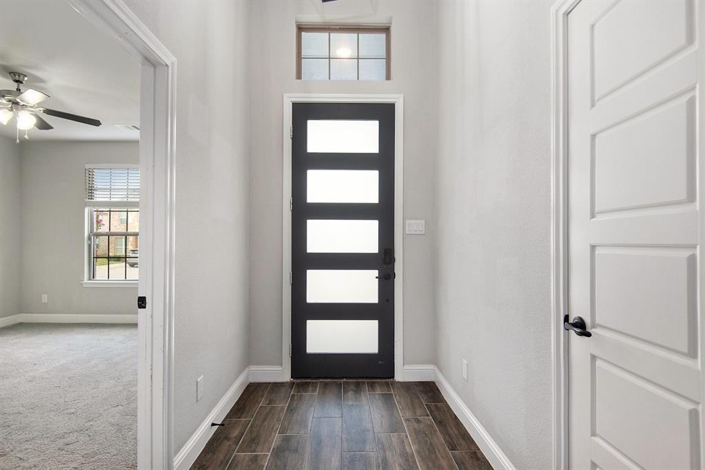 6944 Talon Bluff Drive - Photo 3 of 24