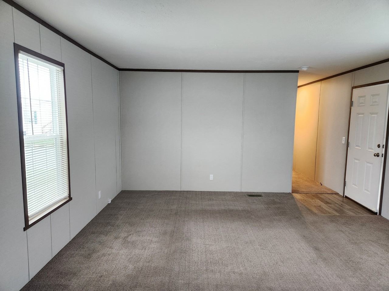 504 Washington #504 - Photo 4 of 12