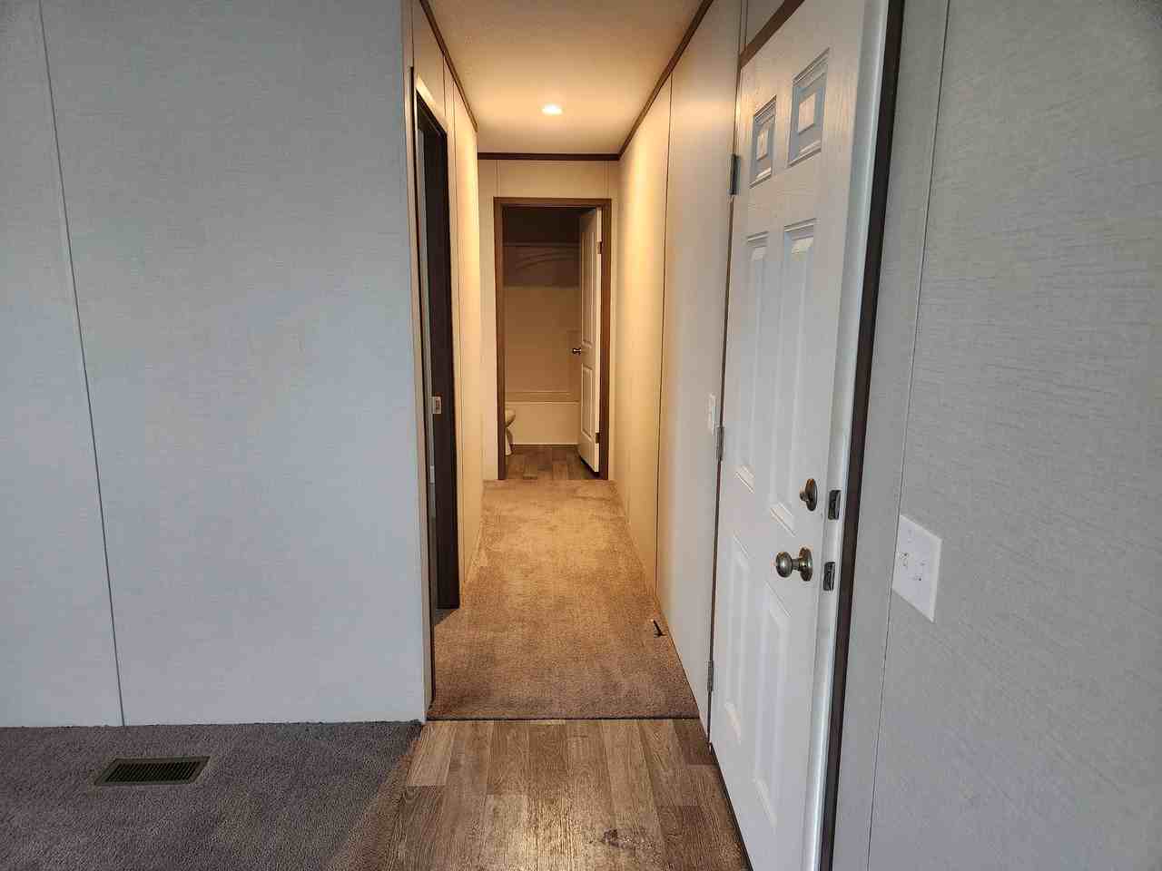 504 Washington #504 - Photo 5 of 12